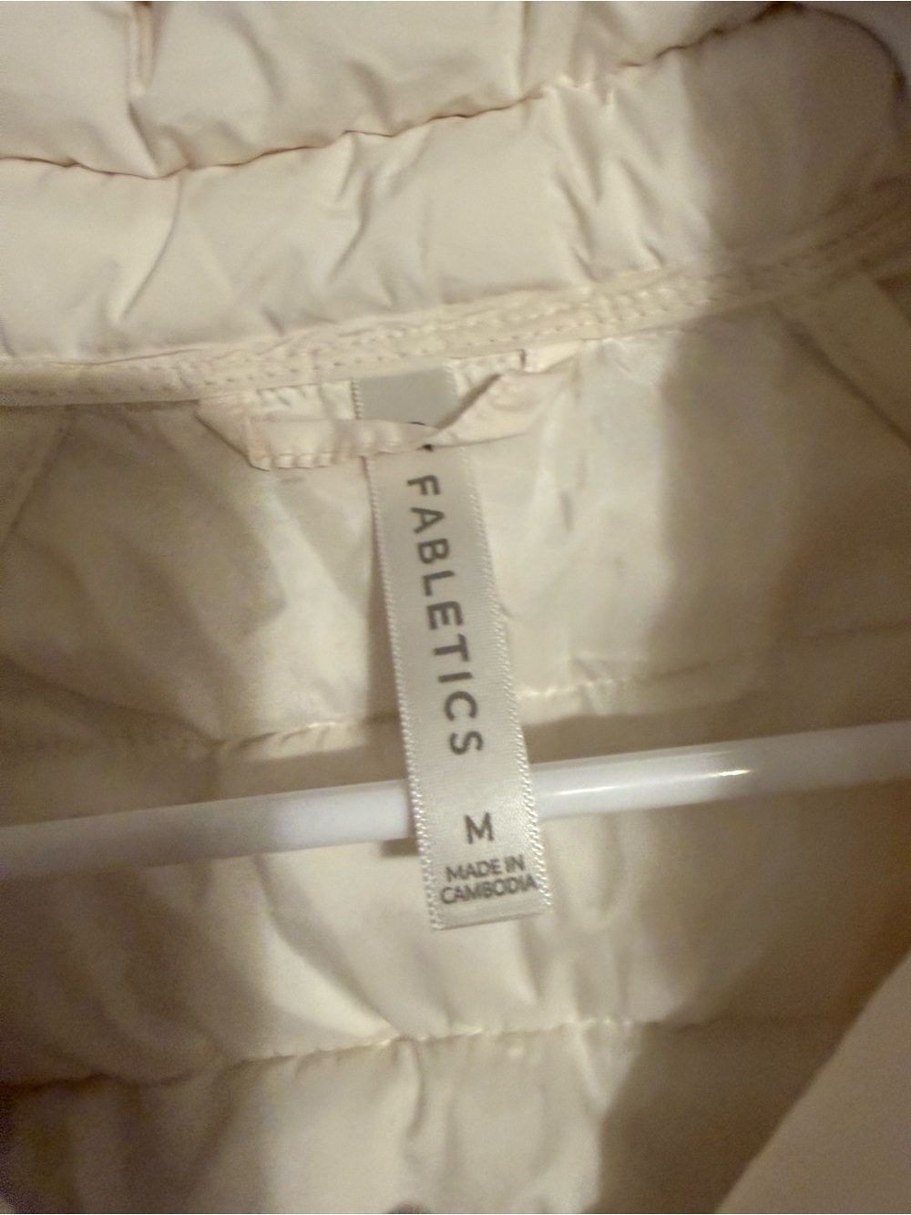 Fabletics Off-White Quilted Lightweight Puffer Jacket - Picture 5 of 5